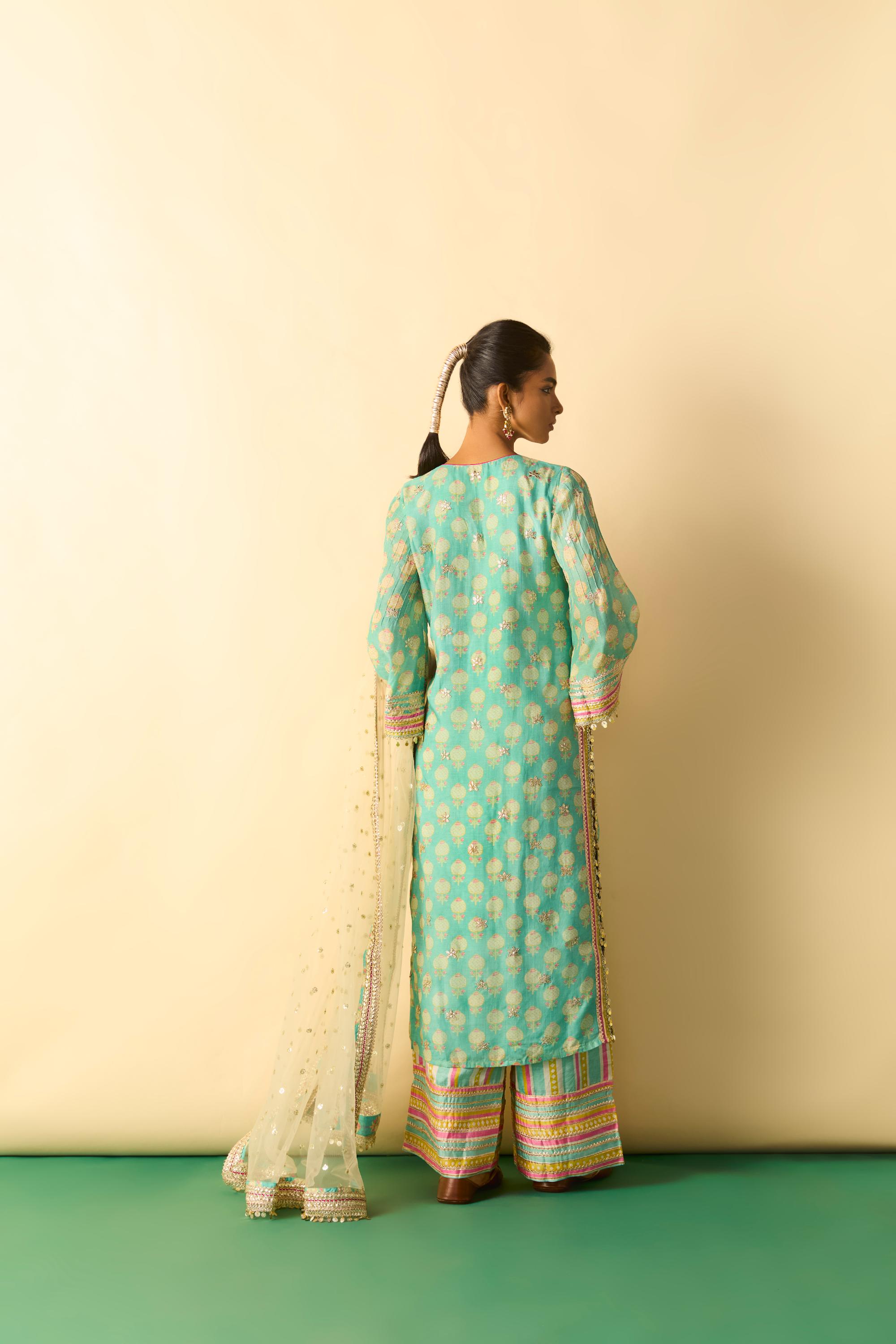 Dwiti Kurta Set 37