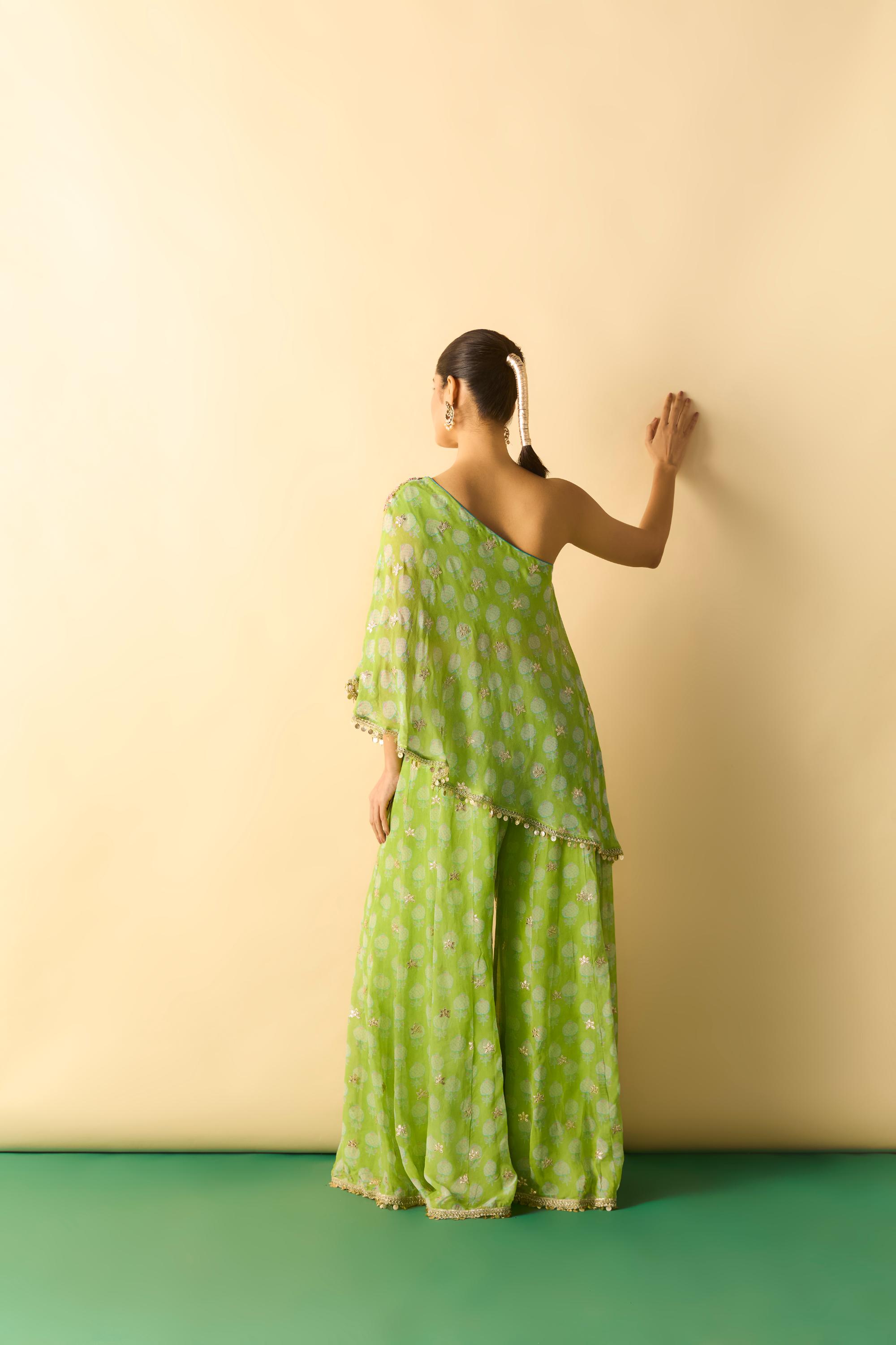 chhavi one shoulder set 20