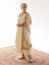 Gumaan Kurta Set