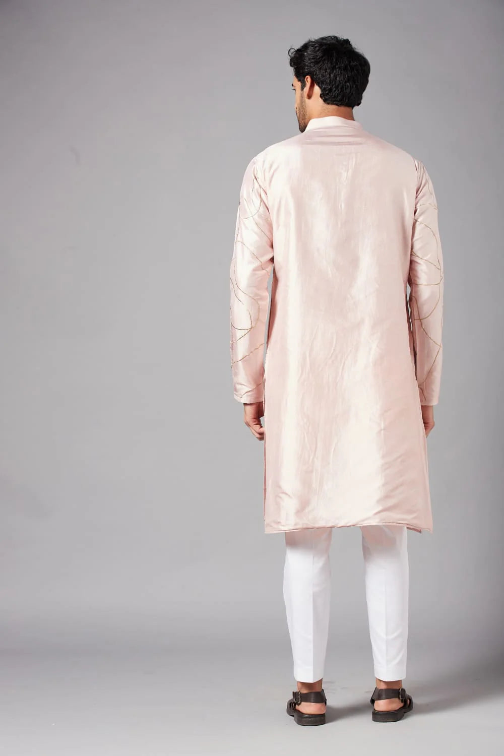 Ilaria Gold Zari Abstract Embroidered Peach Kurta
