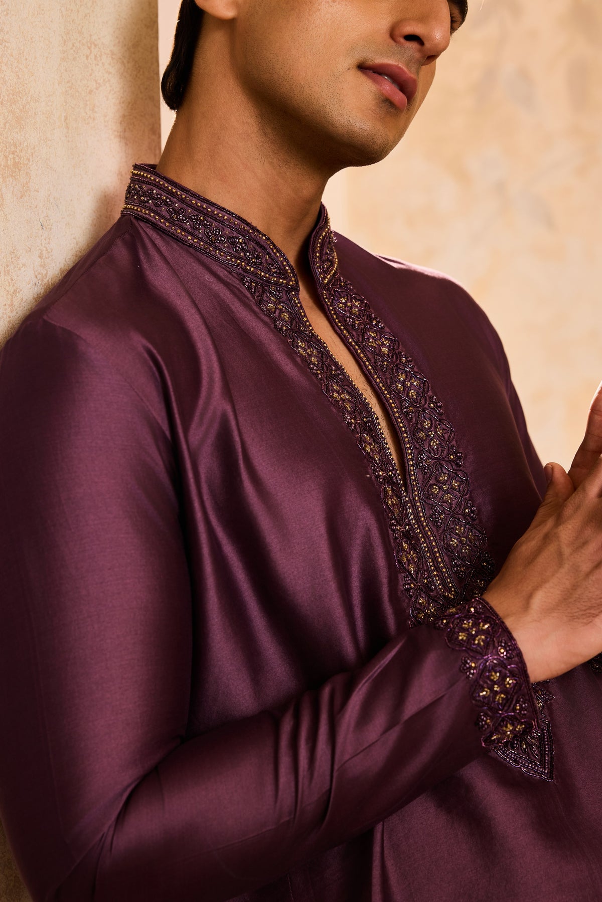 EMBROIDERED WINE KURTA PANT