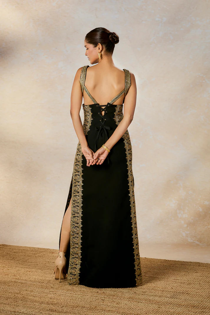 The Anjeer Pak Gown