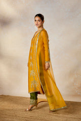The Aam Panna Kurta Set