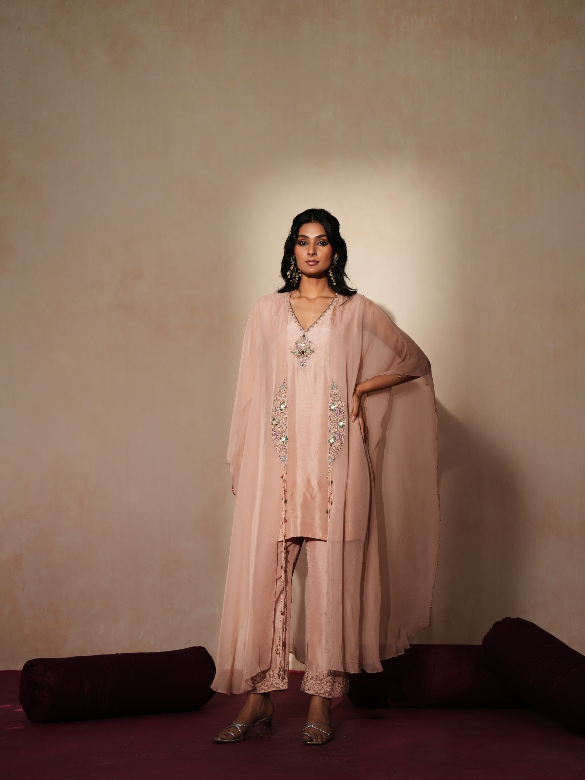 Gulabratna cape kurta set