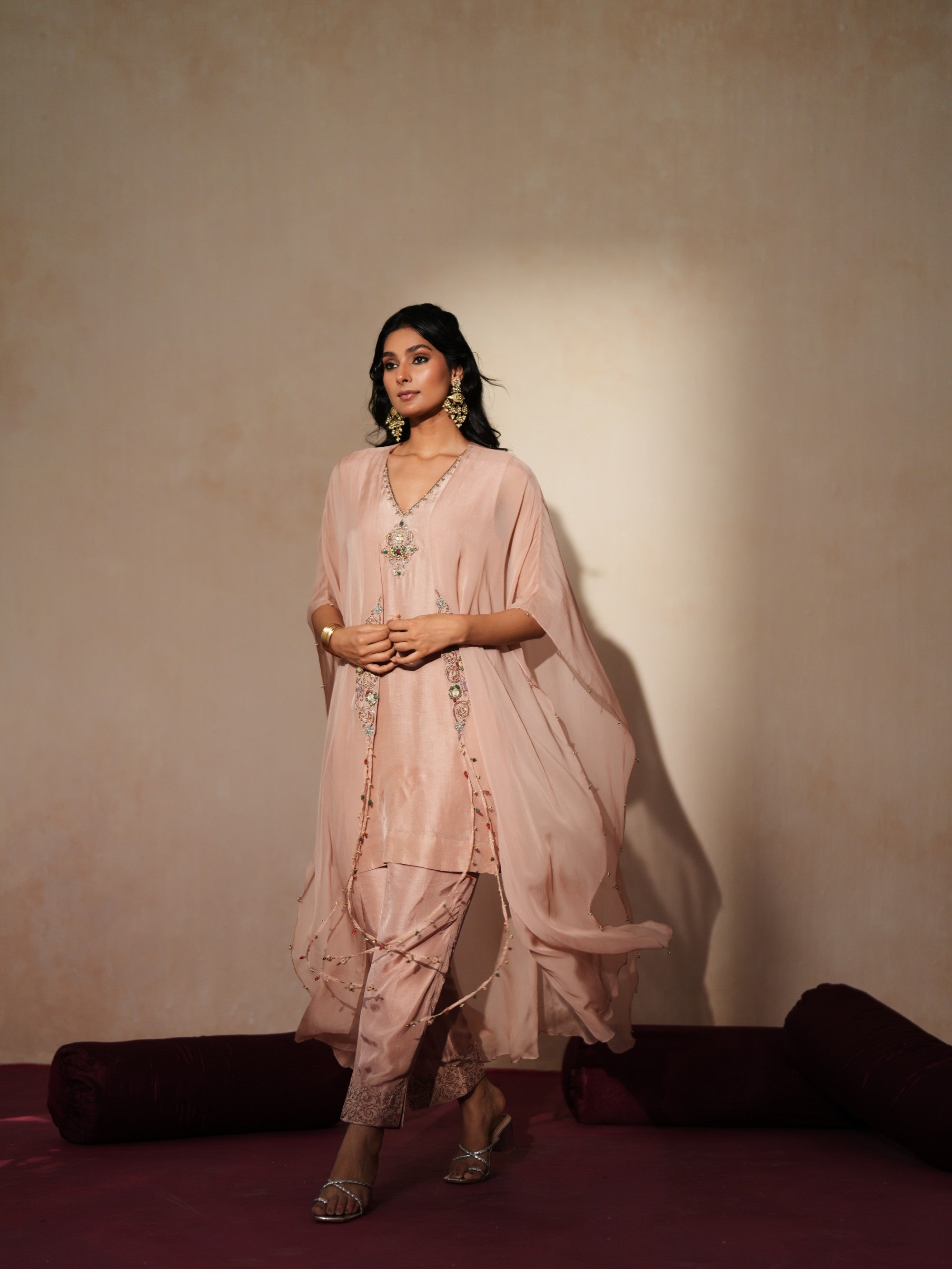 Gulabratna cape kurta set