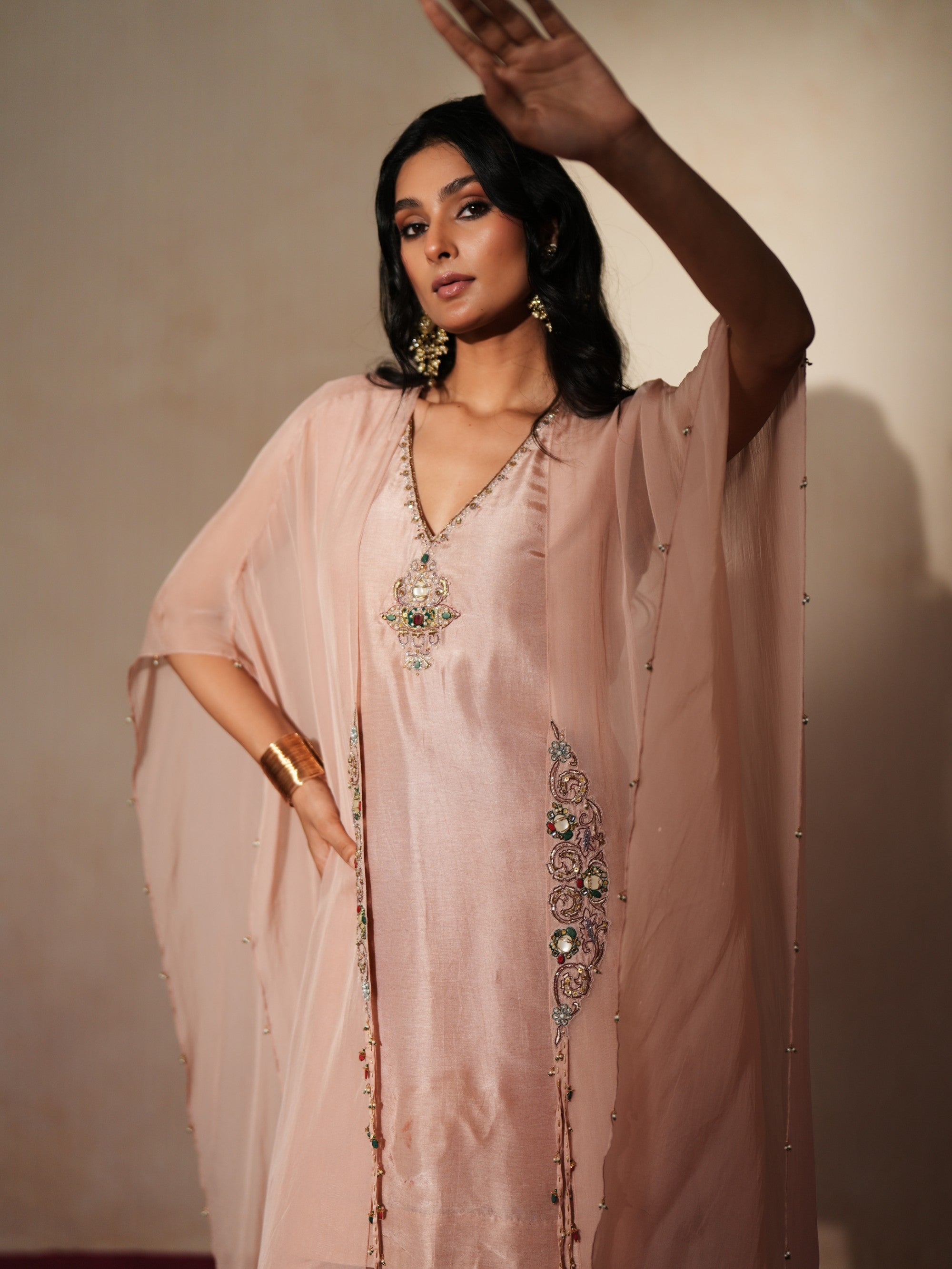 Gulabratna cape kurta set