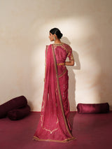 Nayaab Concept Saree Set