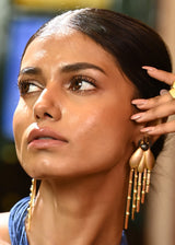 FLUTTERING ELEGANCE EARRING