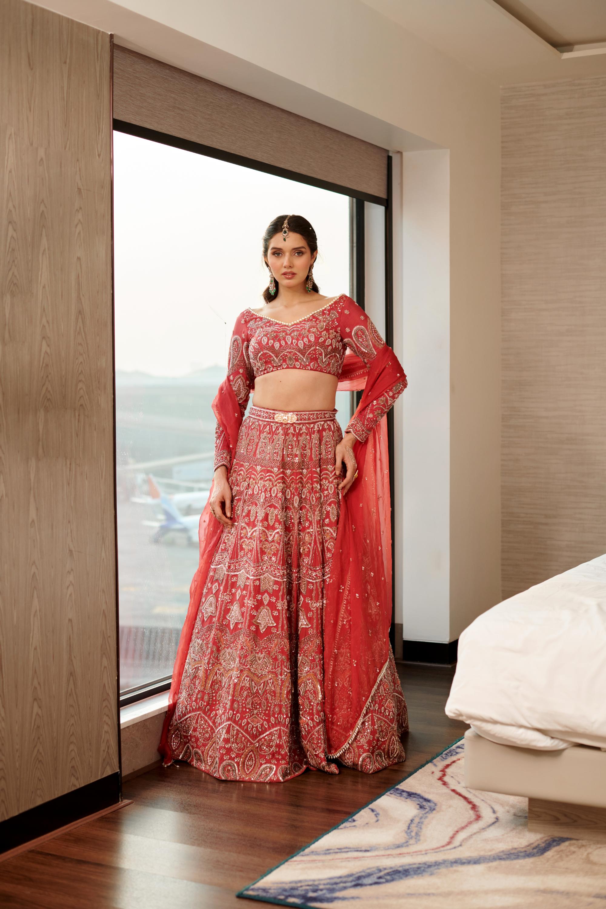 Radiance Elegance Lehenga Set. 3 (Lehenga + Blouse + Dupatta)