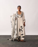 RANI LAXMI Ivory Hand-spun Embroidered Dupatta