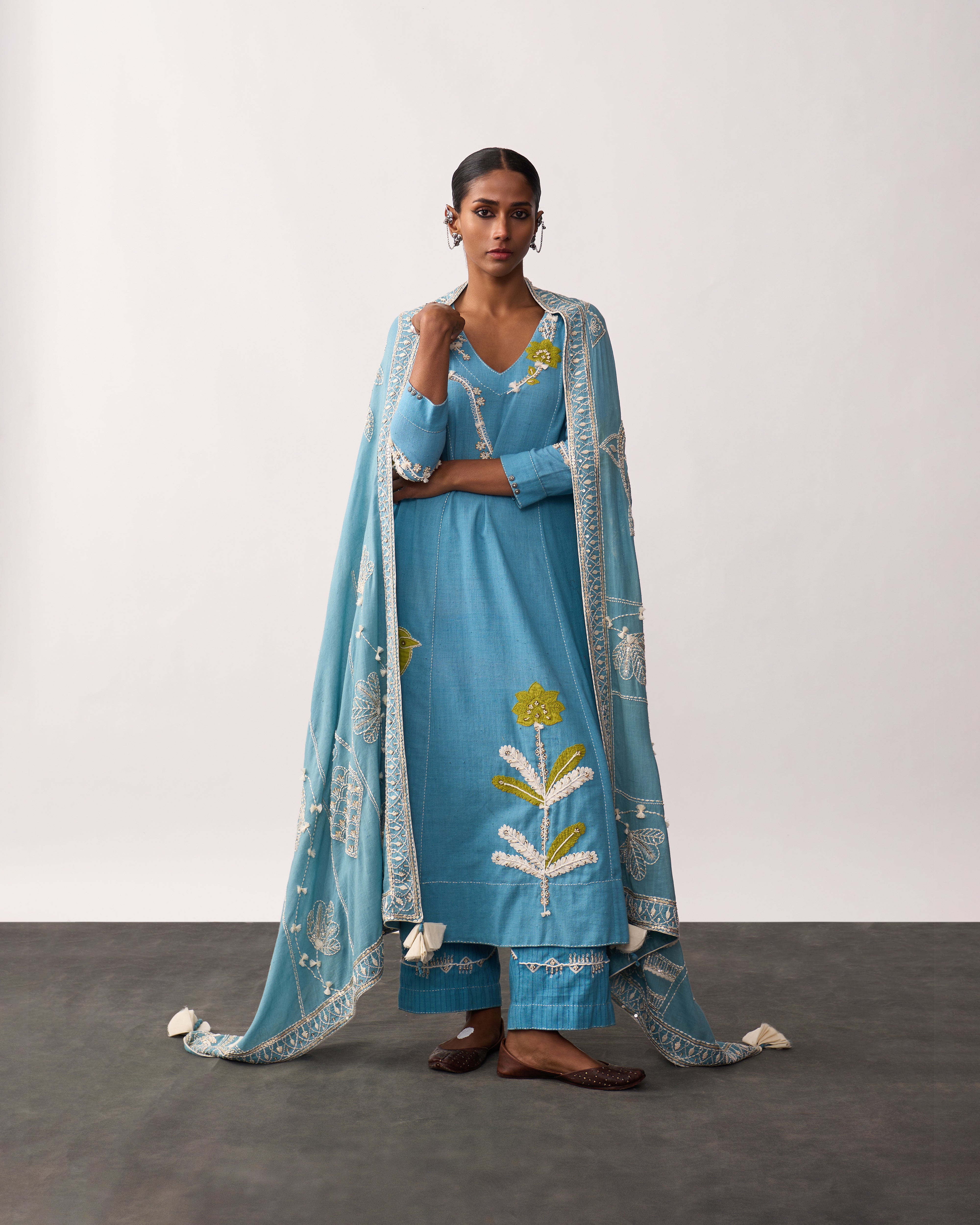 RANI LAXMI Blue Hand-spun Embroidered Dupatta
