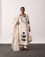 SUCHETA Ivory Handspun Kurta Set