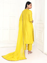 Straight tunic paired with pants and dupatta