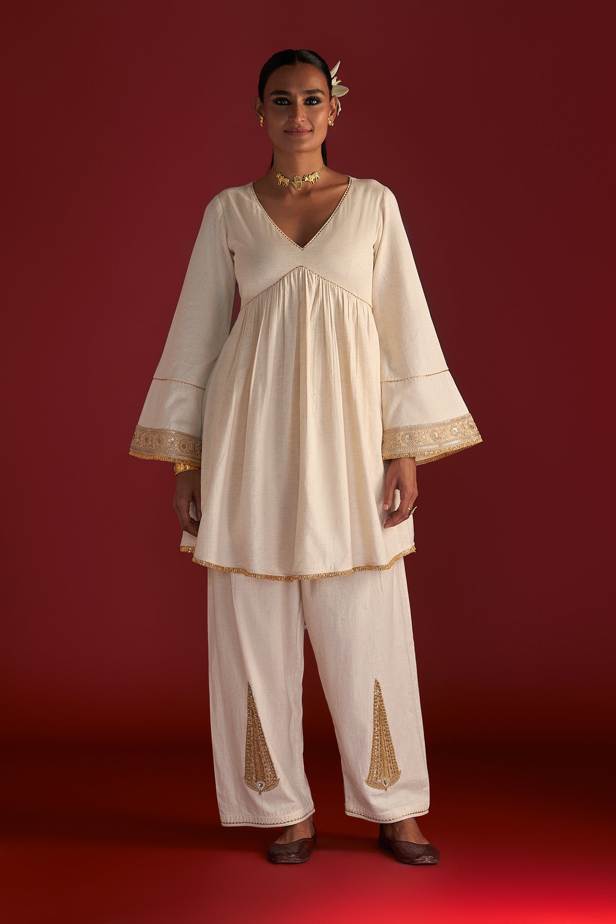 IVORY 'PAAN-PATTI' SALWAR SET