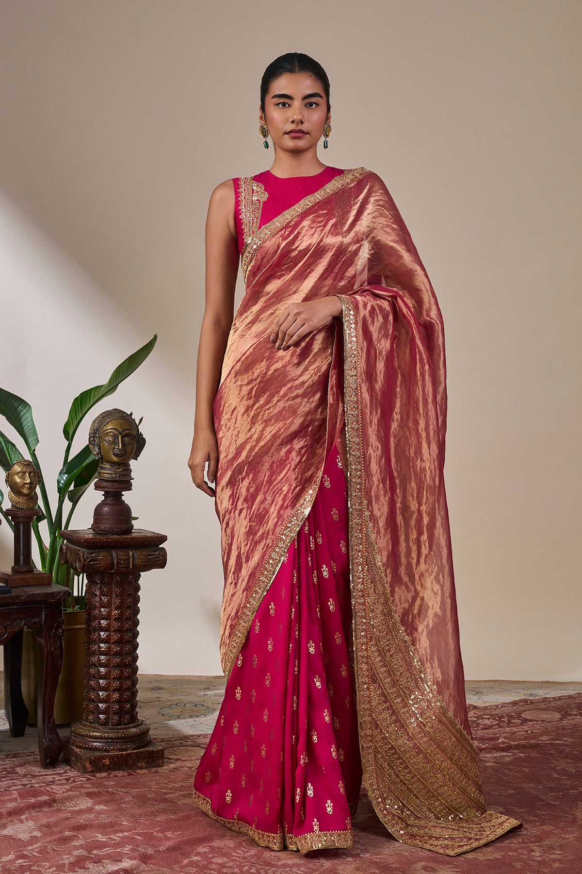 Gulabi Gali Saree