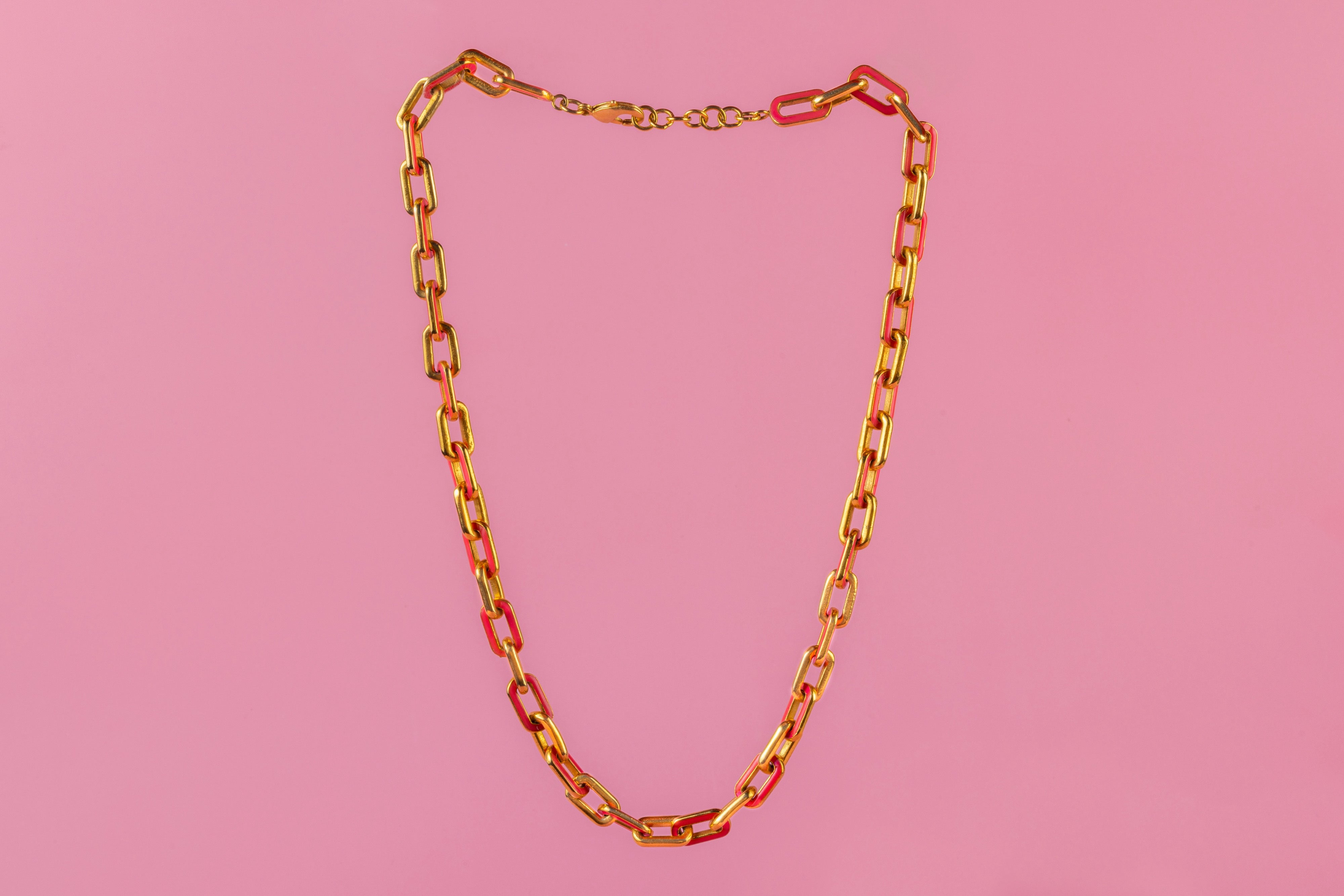 Pink link chain