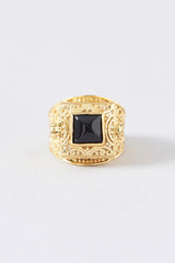Black stone poison ring