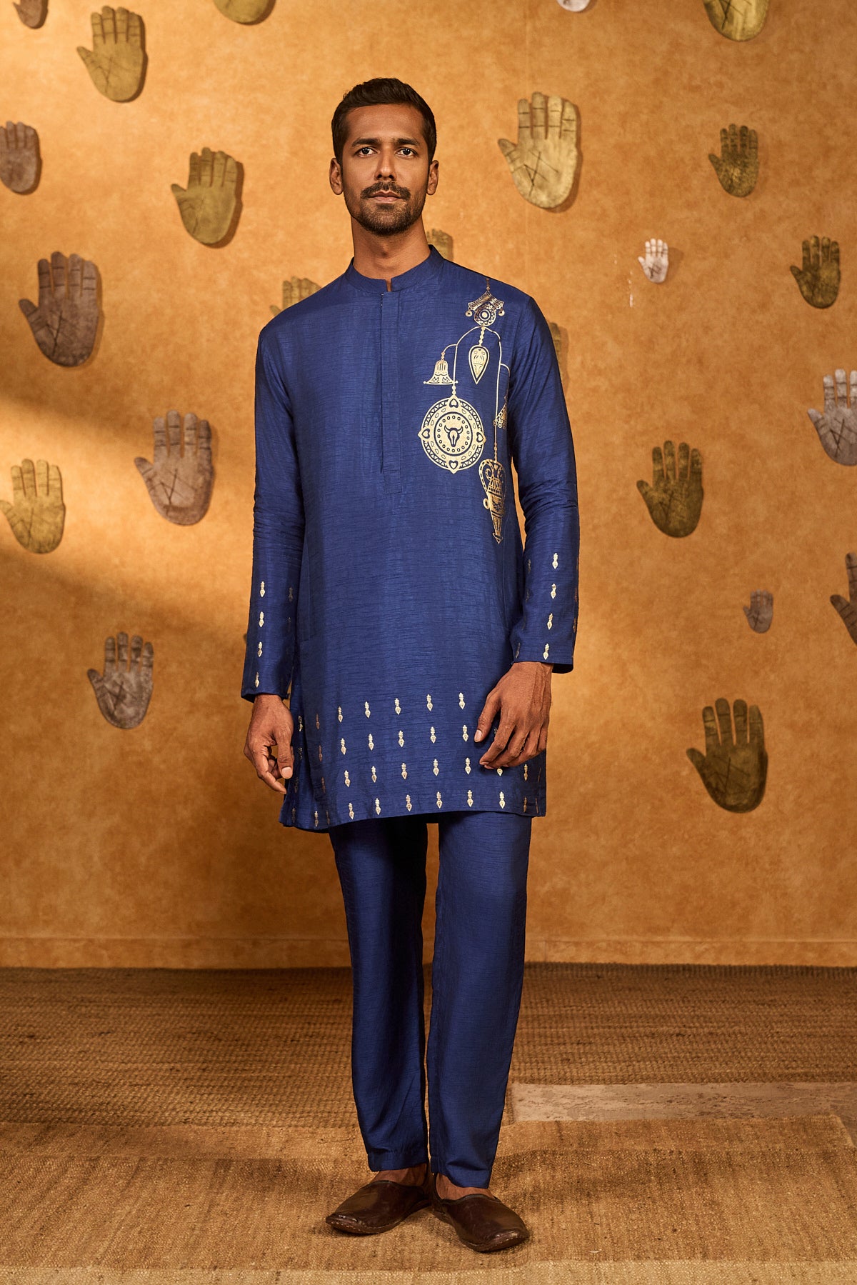 SAPPHIRE TRINKLET AND POTS KURTA SET