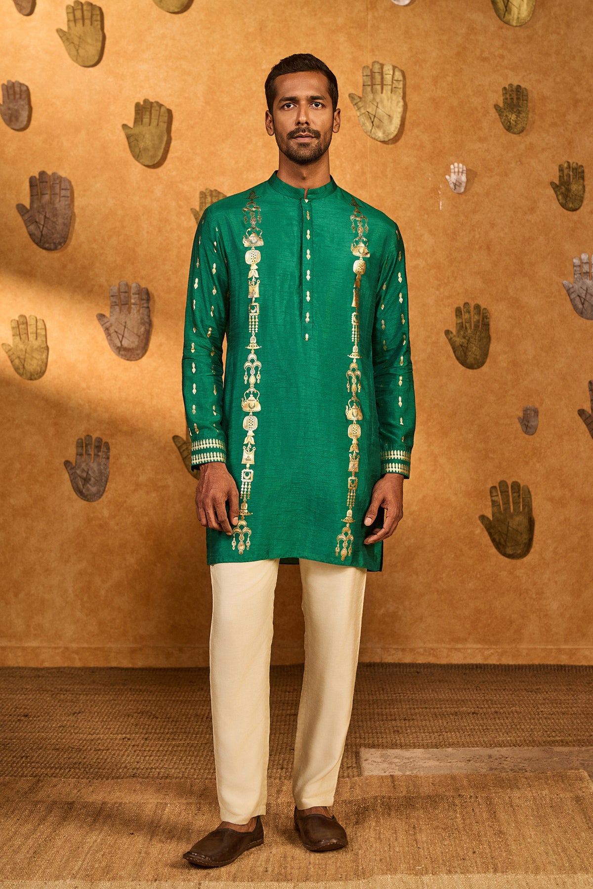 GREEN TOTEM LINES AND POT KURTA SET