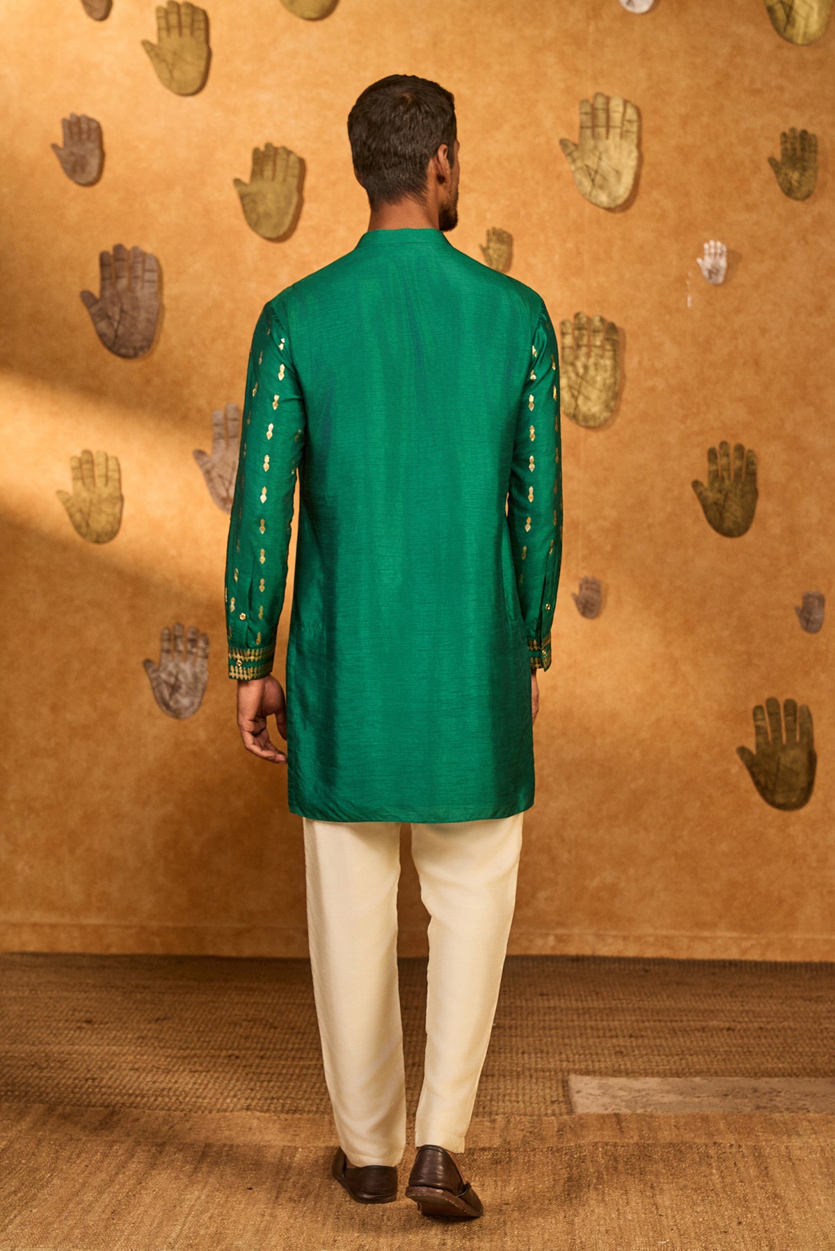 GREEN TOTEM LINES AND POT KURTA SET