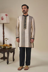 Palm Pillar Black & White Kurta