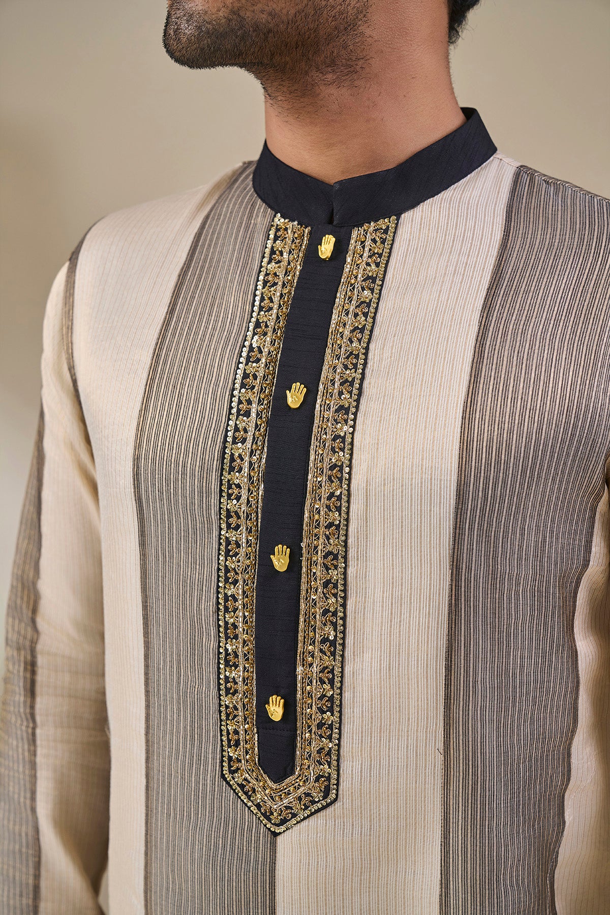 Palm Pillar Black & White Kurta Set