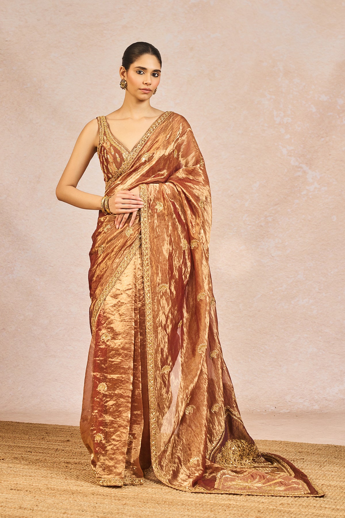 ‘ZARD SITARA’ SAREE