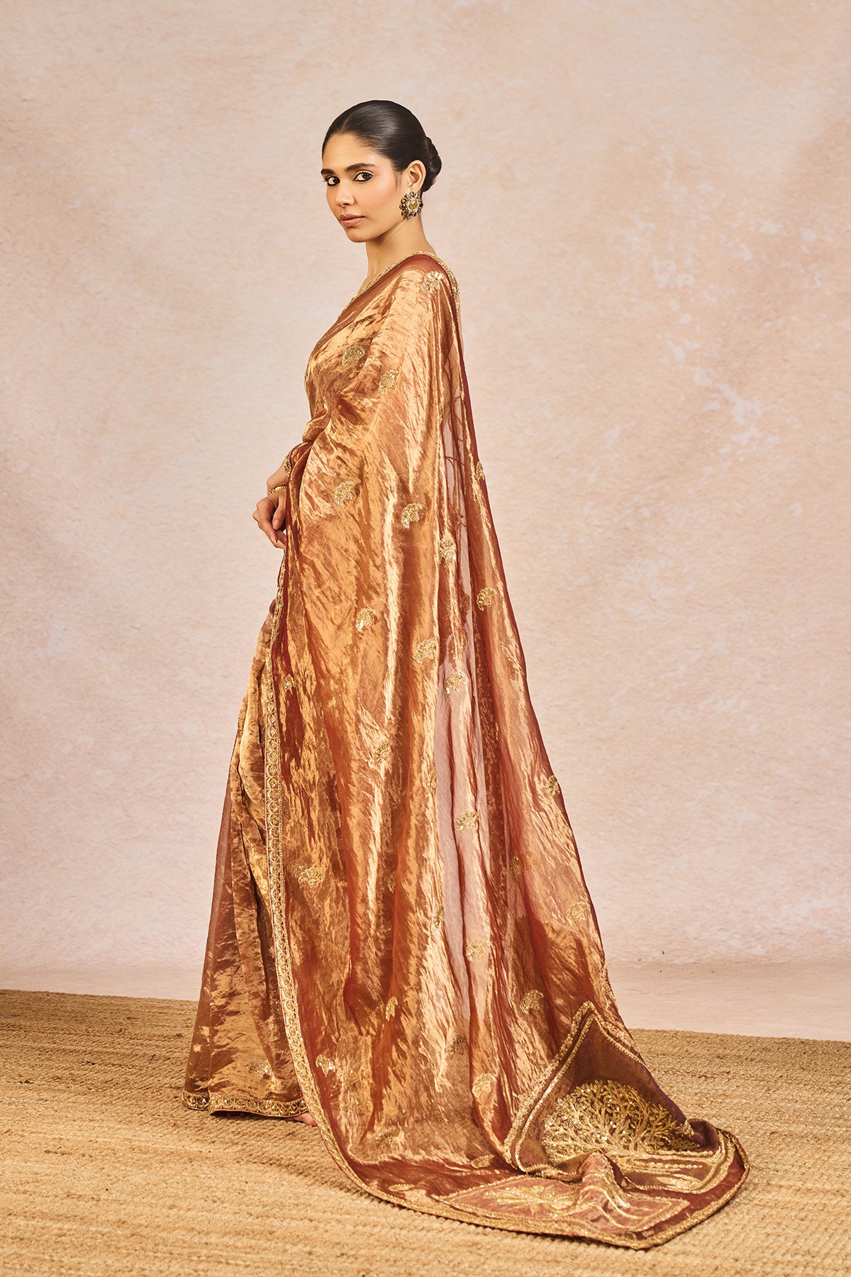 ‘ZARD SITARA’ SAREE