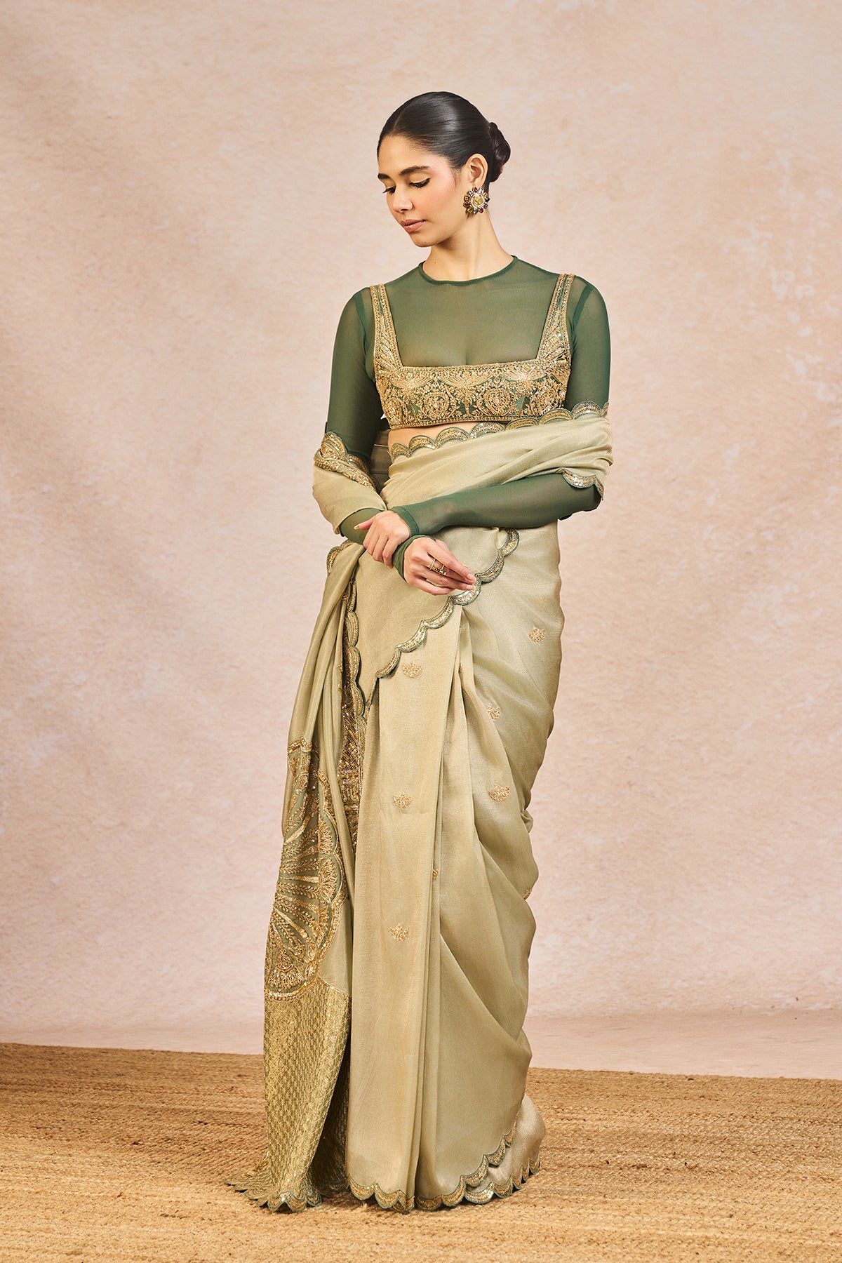 IKRAR HUA SAREE
