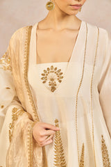 ‘PEHLI KIRAN’ SKD SET