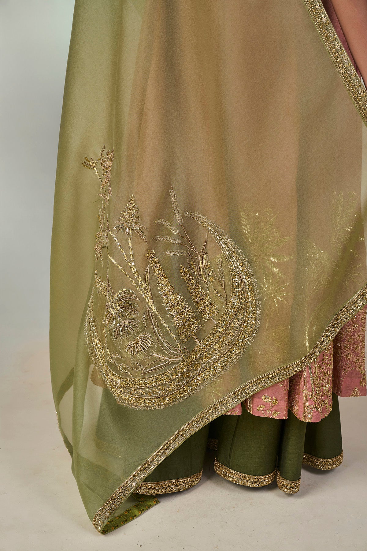 Gulkand Gulnaar' Anarkali Set