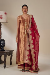 Khwaab Ki Kahaani' Kurta Set