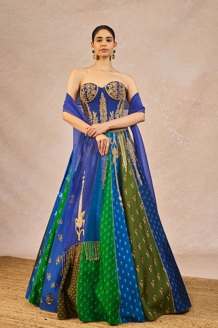 ‘Rango Sa Jaha’ LEHENGA