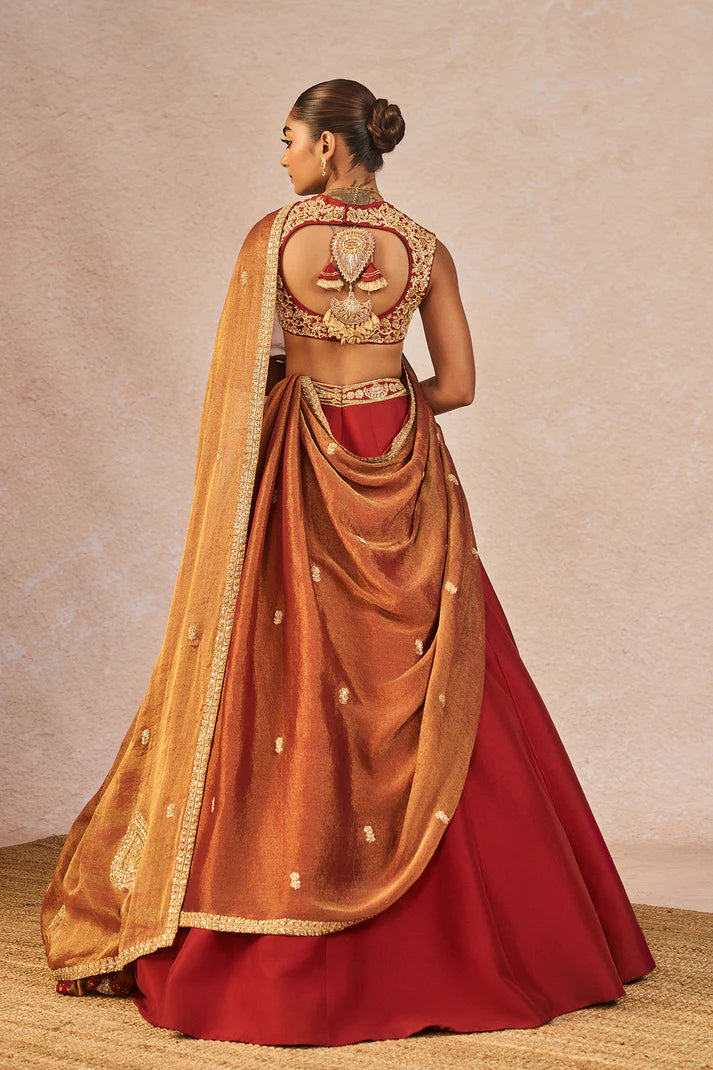 ‘BAAT BAN GAYI’ LEHENGA