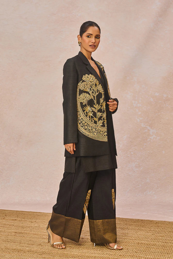 The 'Aankho ka Paigam' Blazer Set