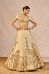 ‘NAMKEEN’ LEHENGA