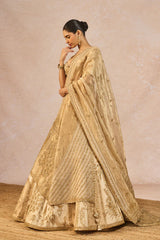 ‘NAMKEEN’ LEHENGA