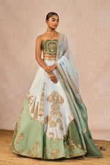 ‘PEHLI BAARISH’ LEHENGA 1