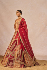 ‘TENU TAKDI RAVAH’ LEHENGA 1