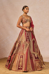 ‘TENU TAKDI RAVAH’ LEHENGA 1