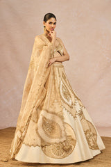 ‘NOOR BAN GAYE’ LEHENGA 1