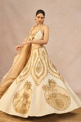 ‘NOOR BAN GAYE’ LEHENGA 1