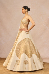 ‘PEHLI KIRAN’ LEHENGA 1