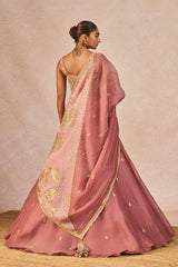 ‘PYAAR KE CHARCHE’ LEHENGA