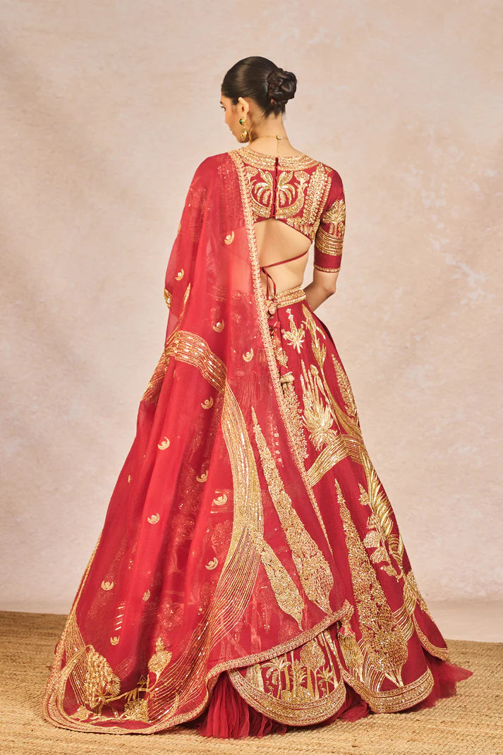 ‘MEHAKASA PAIGAAM’ LEHENGA