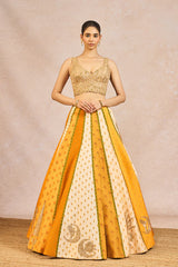 ‘AUR TUM’ LEHENGA SET