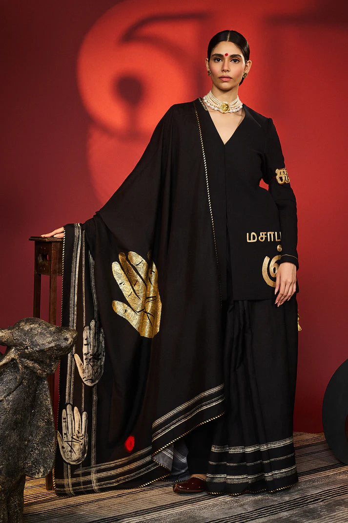 Never Not Iconic Saree 2