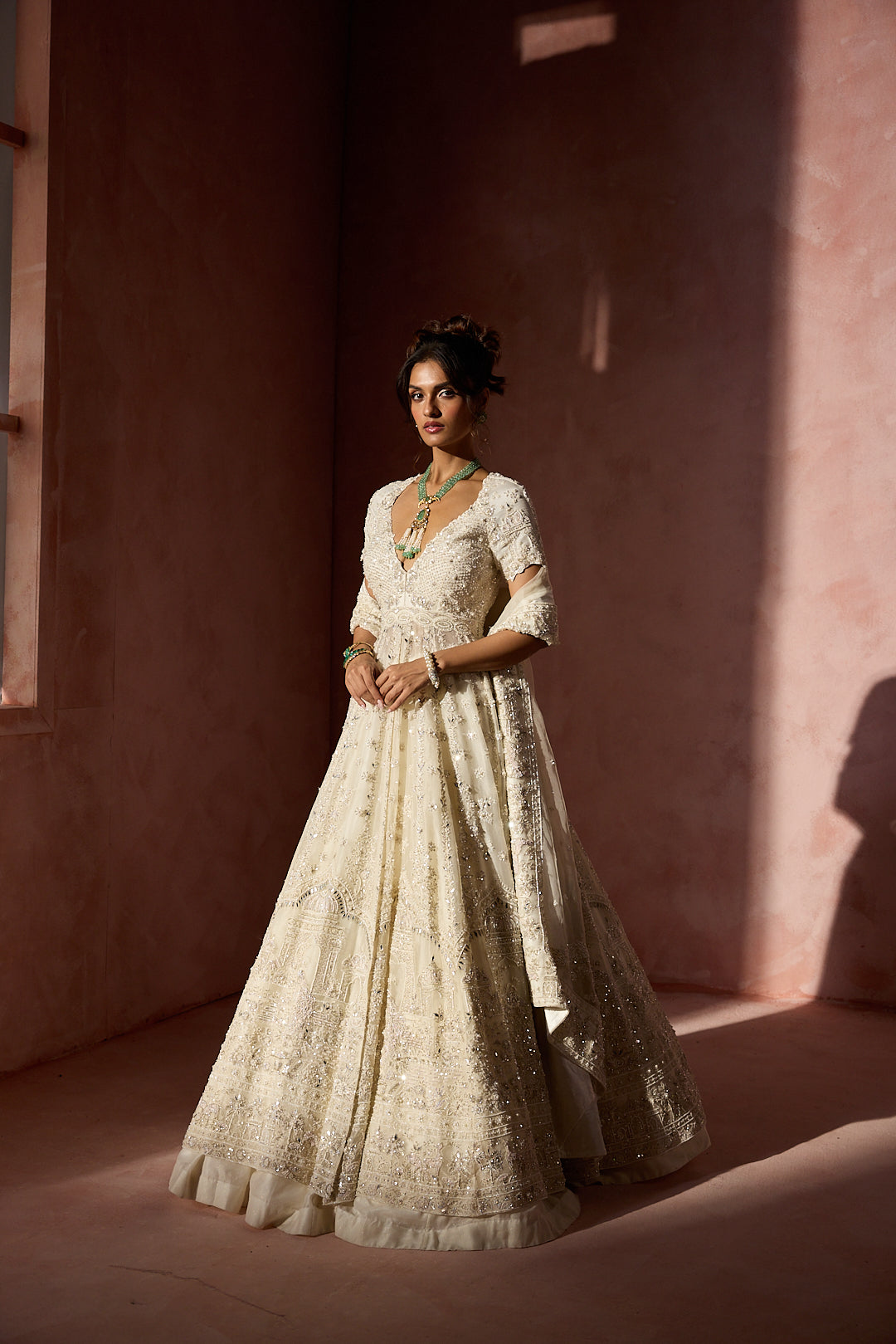 OFF WHITE ORGANZA KALIDAR WITH SHIMMER LEHENGA DUPATTA
