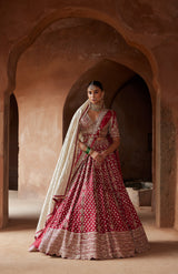 Mehfil Zardori Lehenga
