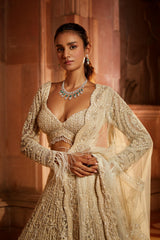 Vineeta Singh In Ivory Tulle Lehenga Choli Dupatta Set with an Optional Veil
